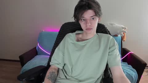 Snapshot of guy_liam1 chatting on 01.27.25 guy_liam1 online show from 01.27.25