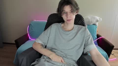 Snapshot of guy_liam1 chatting on 02.01.25 guy_liam1 online show from 02.01.25