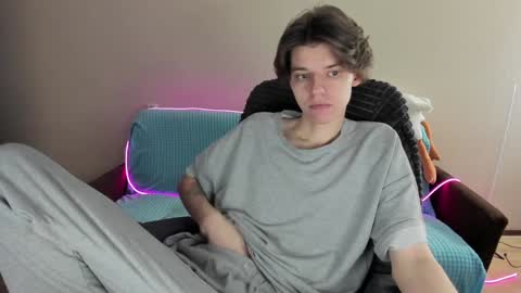 Snapshot of guy_liam1 chatting on 02.02.25 guy_liam1 online show from 02.02.25