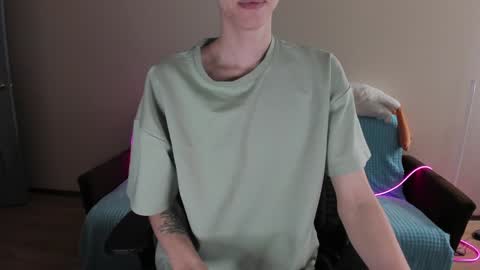 Snapshot of guy_liam1 chatting on 02.06.25 guy_liam1 online show from 02.06.25