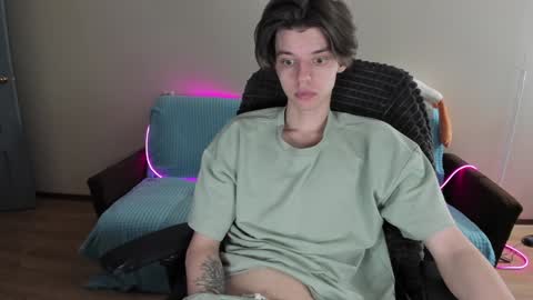 Snapshot of guy_liam1 chatting on 02.08.25 guy_liam1 online show from 02.08.25