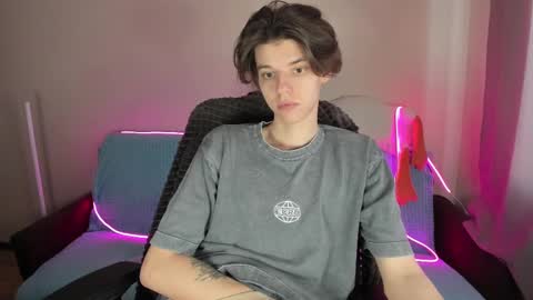 Snapshot of guy_liam1 chatting on 02.16.25 guy_liam1 online show from 02.16.25