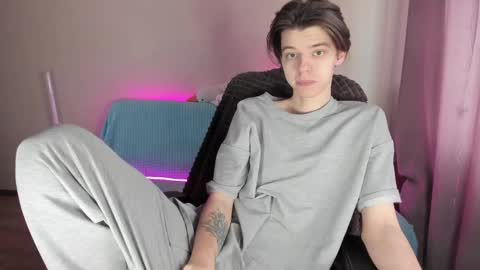 Snapshot of guy_liam1 chatting on 02.28.25 guy_liam1 online show from 02.28.25