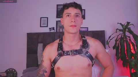 Snapshot of guy_twinks chatting on 07.16.26 Gabriel online show from 07.16.26