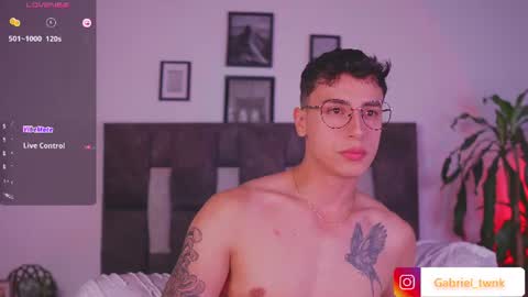 Snapshot of guy_twinks chatting on 08.02.26 Gabriel online show from 08.02.26