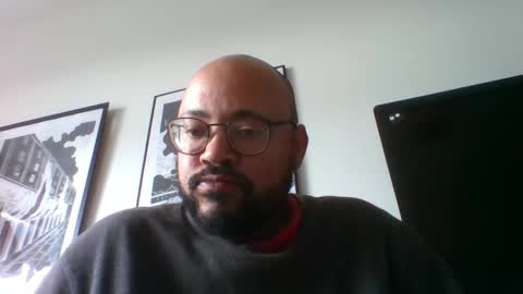 guy_wood15 online show from 10.01.25