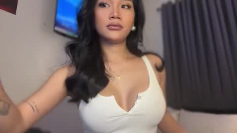 Snapshot of gwapangahas chatting on 04.29.26 Alexa online show from 04.29.26
