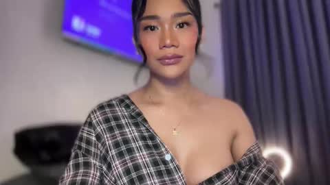 Snapshot of gwapangahas chatting on 05.11.26 Alexa online show from 05.11.26