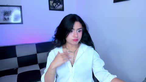 gwenhazel online show from 09.09.25