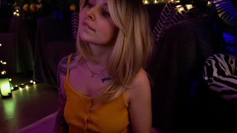 gwenhilton online show from 02.13.25