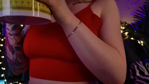 gwenhilton online show from 02.18.25