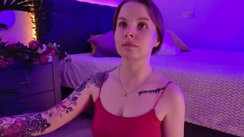 gwenhilton online show from 10.07.25