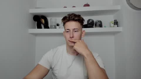 Oliver online show from 12.03.24