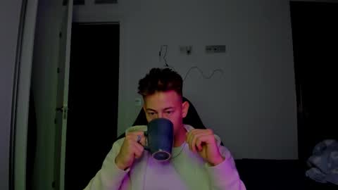 Snapshot of gym_alpha chatting on 02.02.26 Oliver online show from 02.02.26