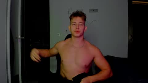 Snapshot of gym_alpha chatting on 02.03.26 Oliver online show from 02.03.26