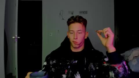 Snapshot of gym_alpha chatting on 02.04.26 Oliver online show from 02.04.26