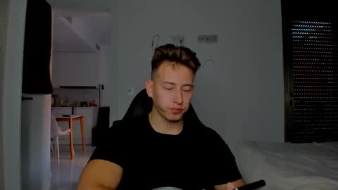 Snapshot of gym_alpha chatting on 02.22.26 Oliver online show from 02.22.26