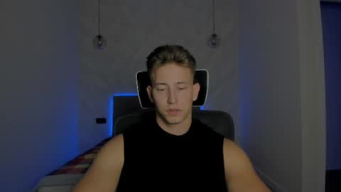Snapshot of gym_alpha chatting on 06.09.26 Oliver online show from 06.09.26