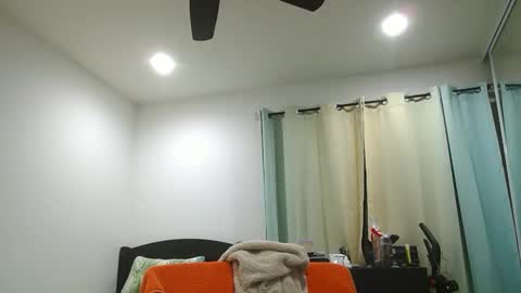 h0nest84 online show from 12.26.24