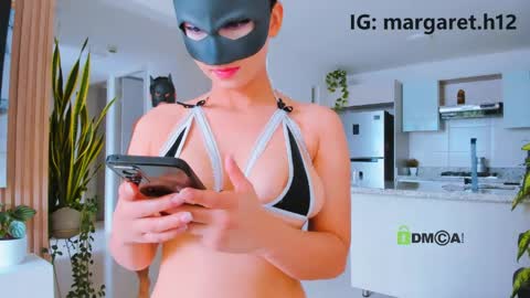 Snapshot of h0ney__p0t chatting on 05.17.26 Margareth Stallion online show from 05.17.26