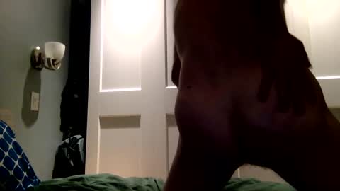 Snapshot of h1d8 chatting on 11.22.25 h1d8 online show from 11.22.25