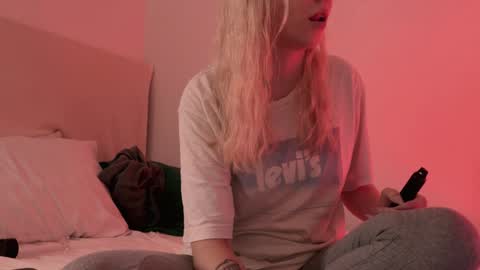 Lana online show from 12.05.24