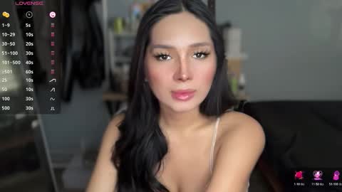 Camila online show from 12.04.25