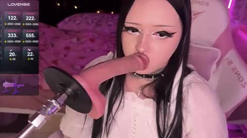 Snapshot of h3ntaikitty chatting on 02.04.26 Molly and PVT 42TKMIN 3 help us get 100 likes online show from 02.04.26