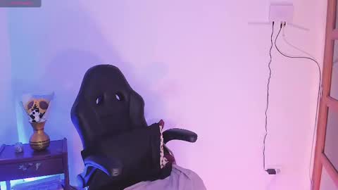 Snapshot of haanna_thompsoon chatting on 12.10.24 haanna_thompsoon online show from 12.10.24