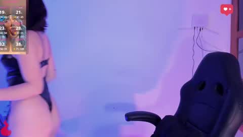 Snapshot of haanna_thompsoon chatting on 12.14.24 haanna_thompsoon online show from 12.14.24