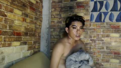 Snapshot of hadasam26 chatting on 01.08.25 SAM online show from 01.08.25