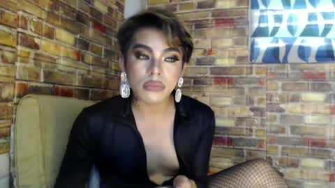 Snapshot of hadasam26 chatting on 02.10.25 SAM online show from 02.10.25