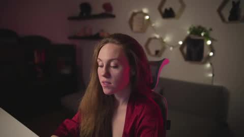 Snapshot of hahayessihaveone chatting on 10.05.25 hahayessihaveone online show from 10.05.25