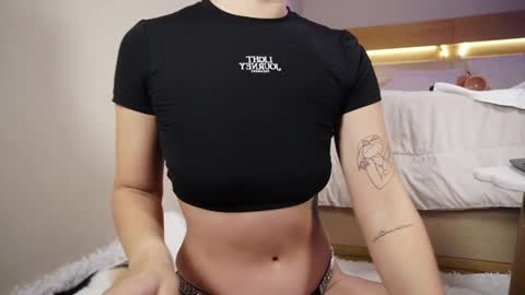 Hailey online show from 11.04.25