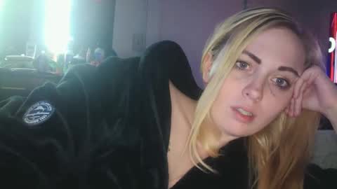 Hailey and d online show from 02.28.25