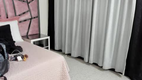 Hailey online show from 09.22.25