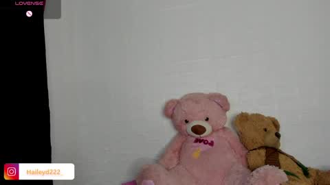 Snapshot of haileyduke chatting on 05.06.26 Hailey online show from 05.06.26