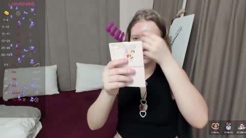 Hailey online show from 03.10.25