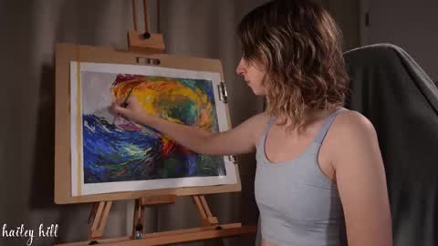 Snapshot of haileyhill chatting on 10.27.25 HaileyHill online show from 10.27.25