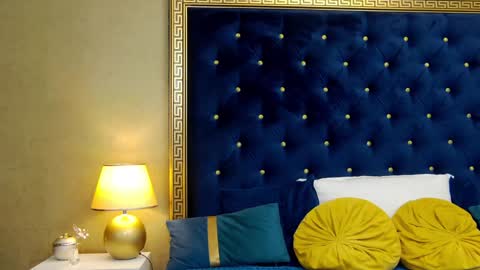 Hailey online show from 01.14.25