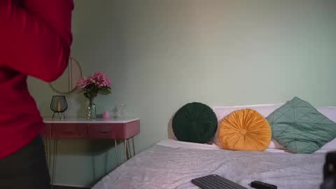 Hailey online show from 03.05.25