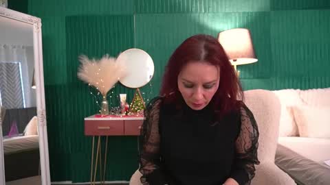 Hailey online show from 01.05.26