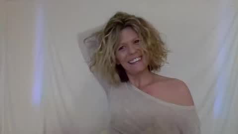 Hailey online show from 12.03.24