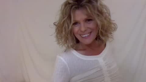 Hailey online show from 12.07.24