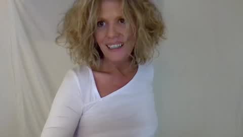 Hailey online show from 12.14.24