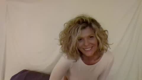 Hailey online show from 12.29.24