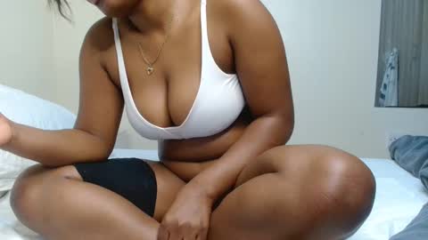 Snapshot of hairy_squiter chatting on 03.10.26 Zaraha online show from 03.10.26