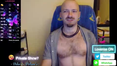 Snapshot of hairyass25yo chatting on 04.09.26 Puppy3 StockyDaddiesmusclebearsbeefybigmans online show from 04.09.26