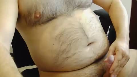 Snapshot of hairydik chatting on 04.23.26 bigtitshairypussylover online show from 04.23.26