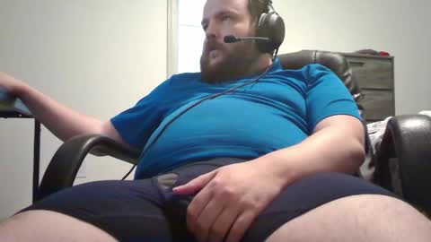 Snapshot of hairymikey chatting on 06.02.26 hairymikey online show from 06.02.26